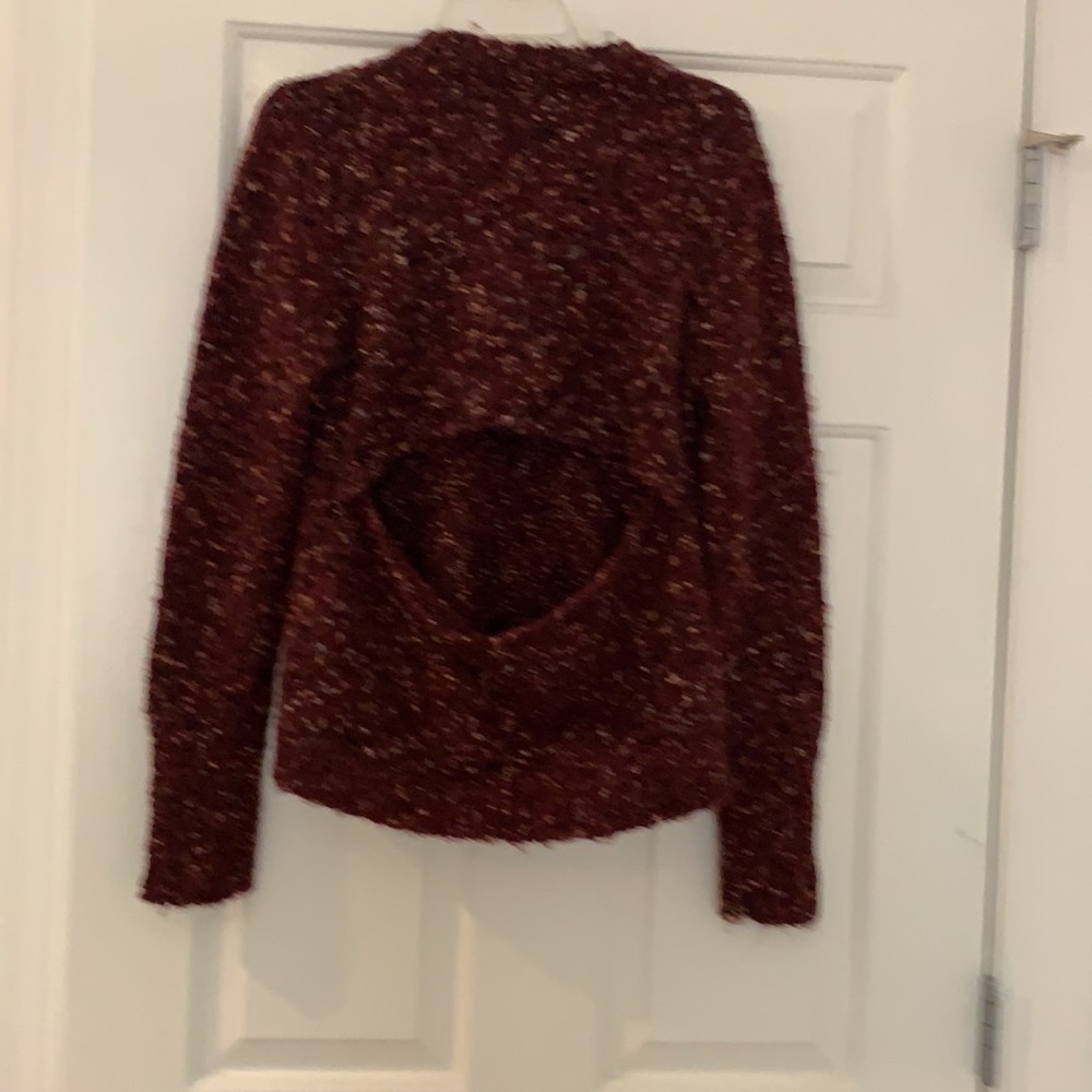 Luciere open back sweater - Picture 5 of 6